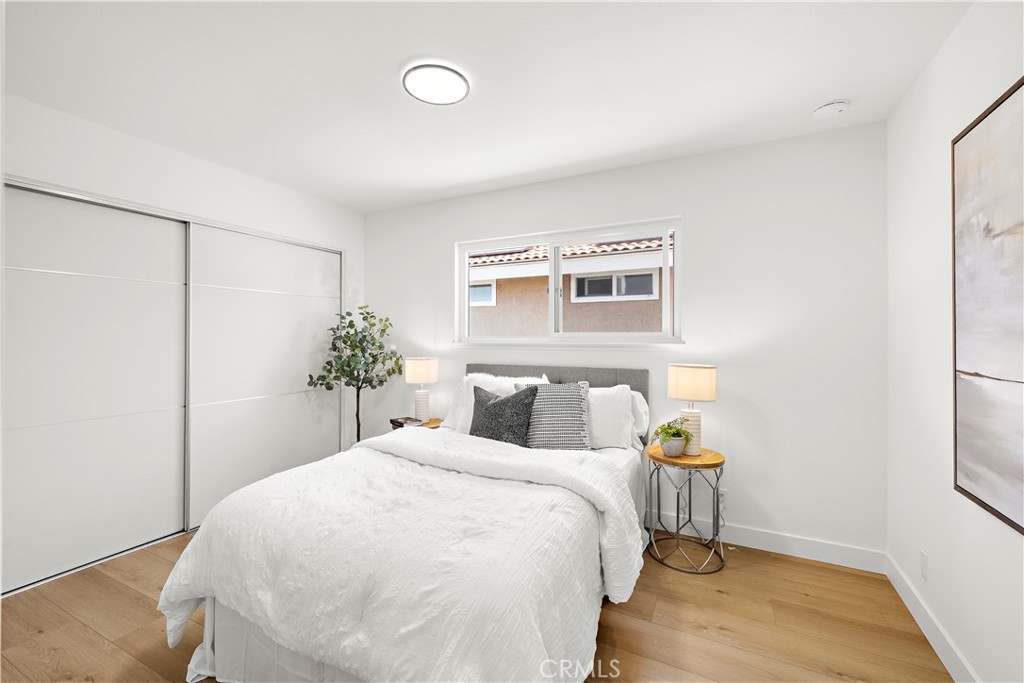 MLS #OC25181402 image #28