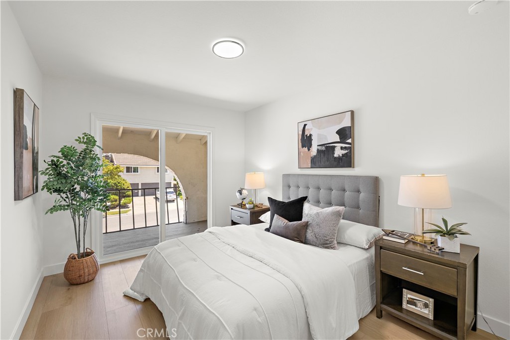 MLS #OC25181402 image #30