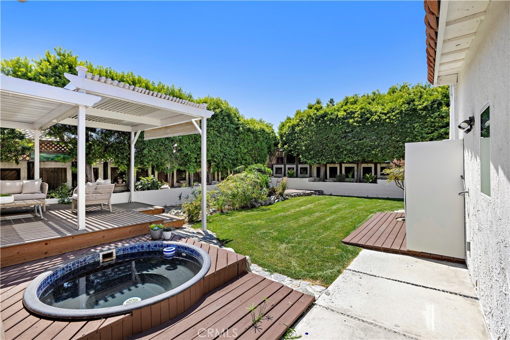 MLS #OC25181402 image #36