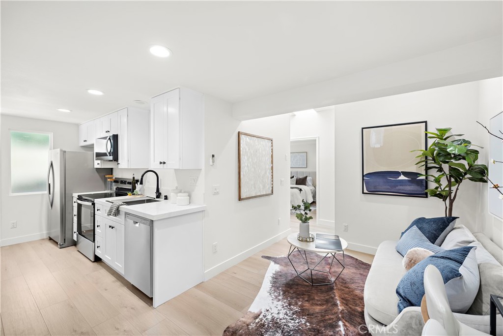 MLS #OC25181402 image #45