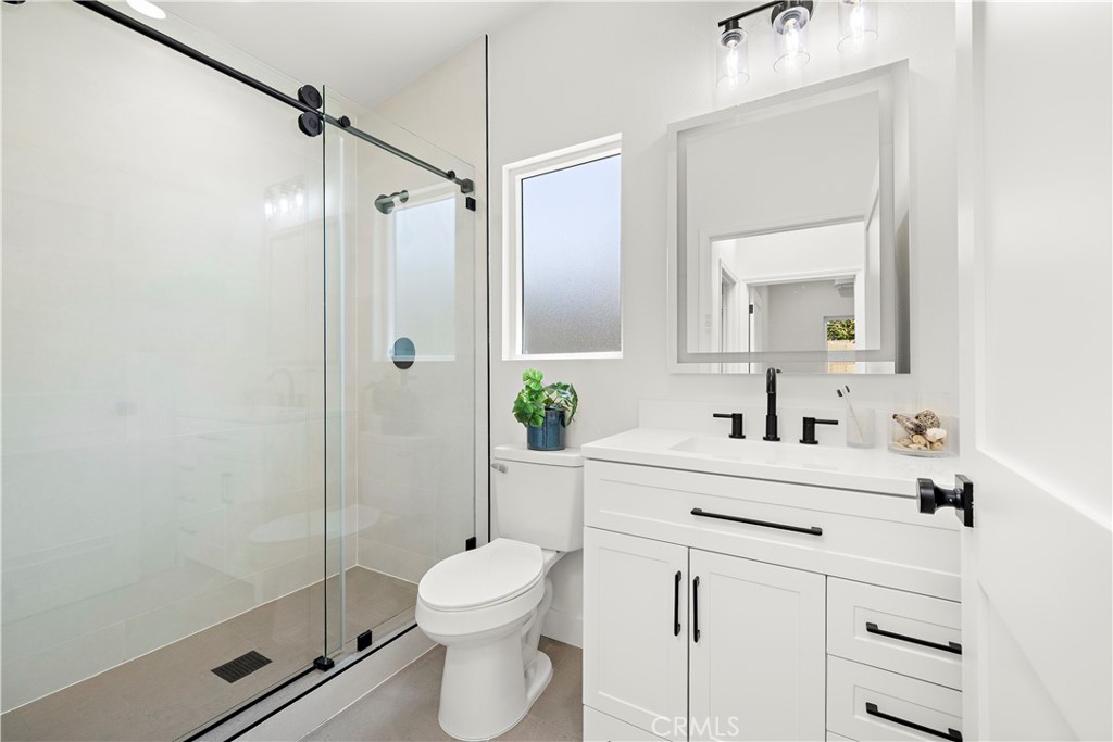 MLS #OC25181402 image #46