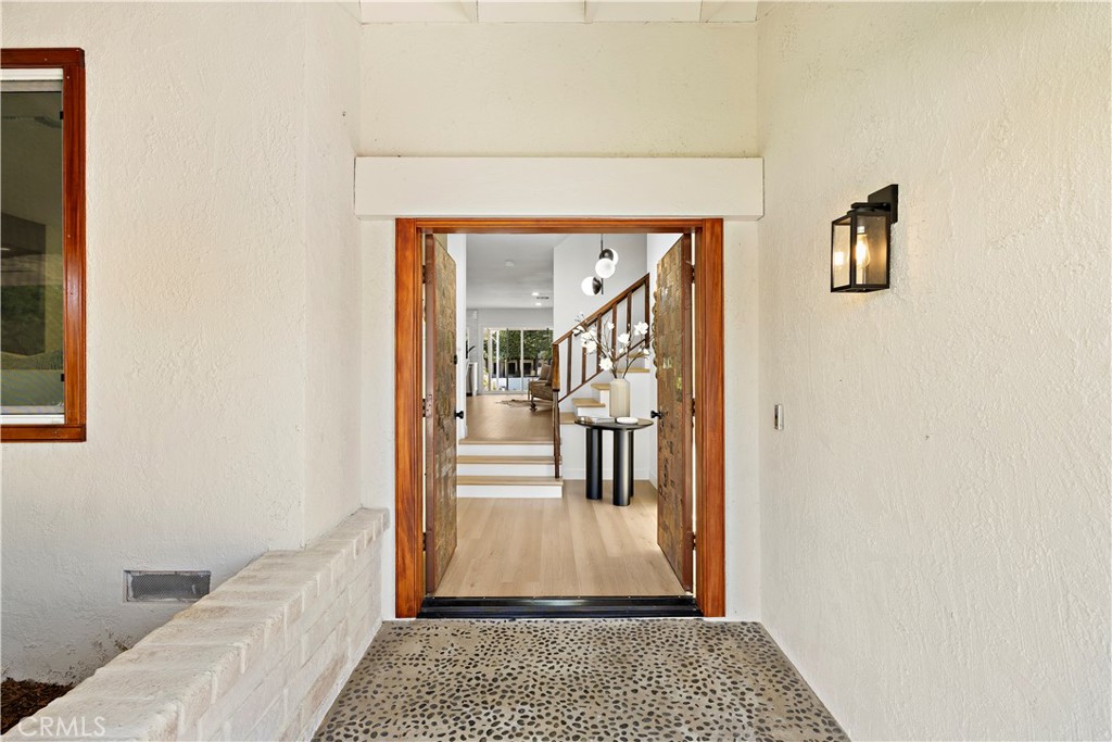 MLS #OC25181402 image #5