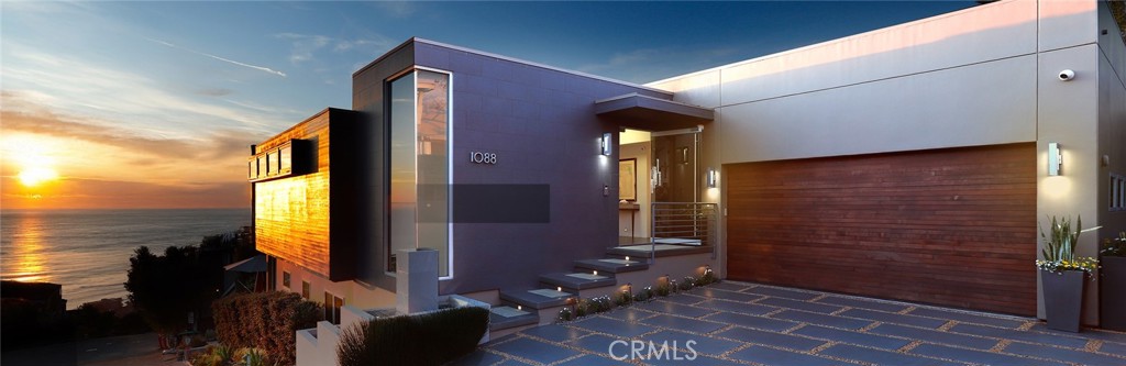 MLS #OC25181425 image #1