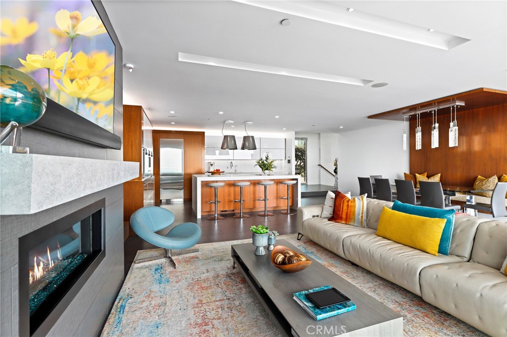 MLS #OC25181425 image #10