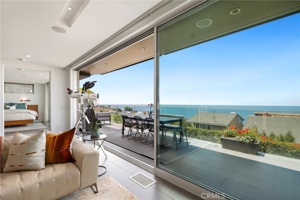 MLS #OC25181425 image #19