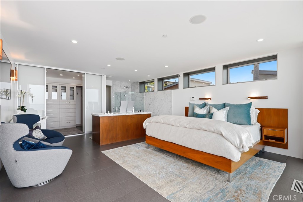 MLS #OC25181425 image #22