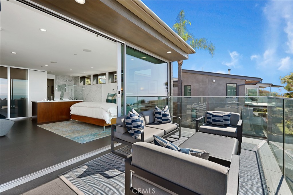 MLS #OC25181425 image #27