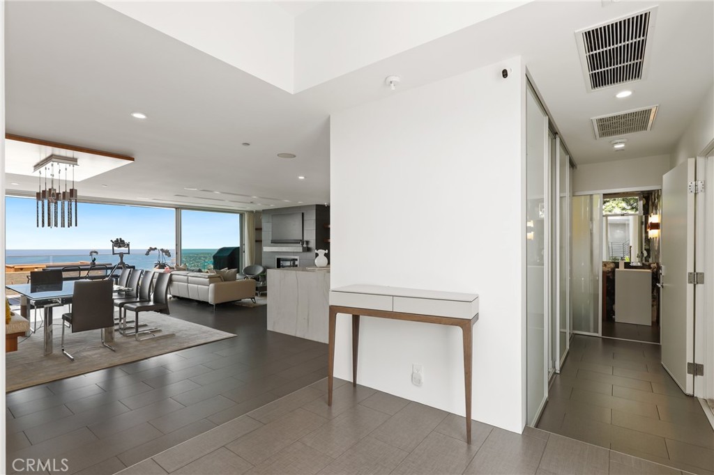 MLS #OC25181425 image #29