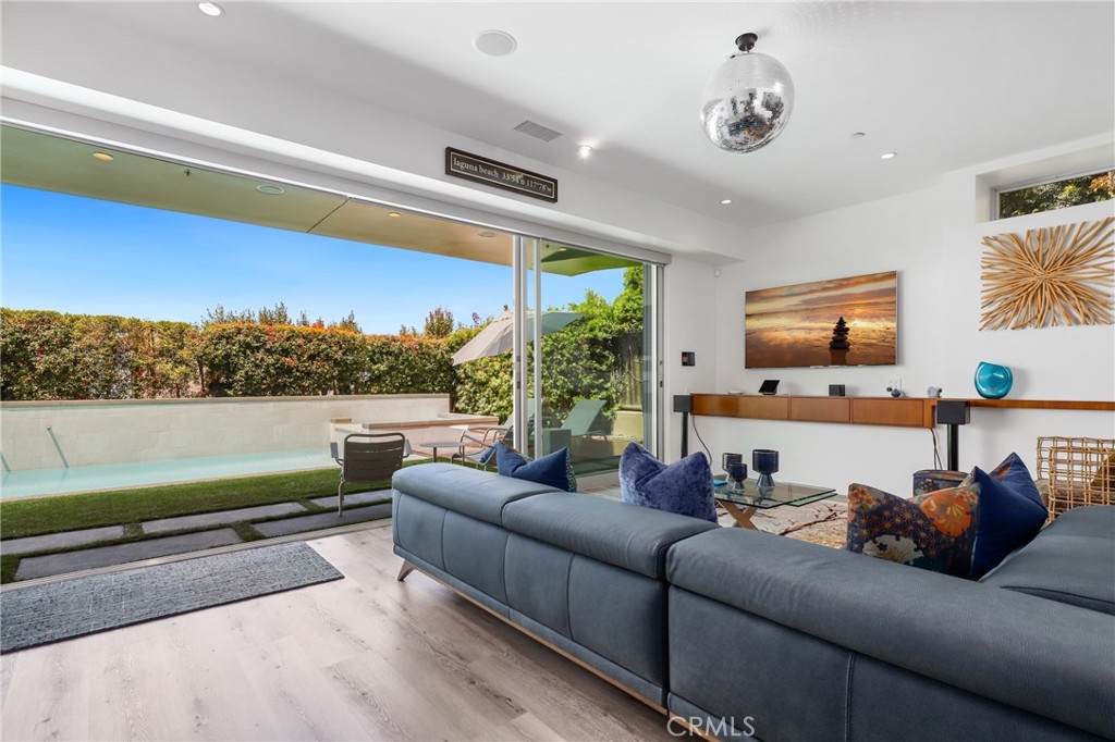 MLS #OC25181425 image #35