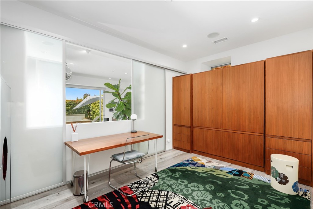 MLS #OC25181425 image #39