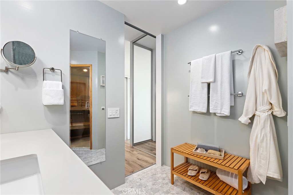 MLS #OC25181425 image #43