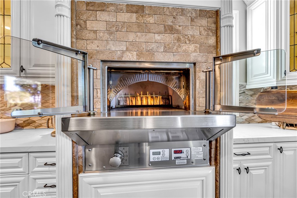 MLS #OC25181484 image #15