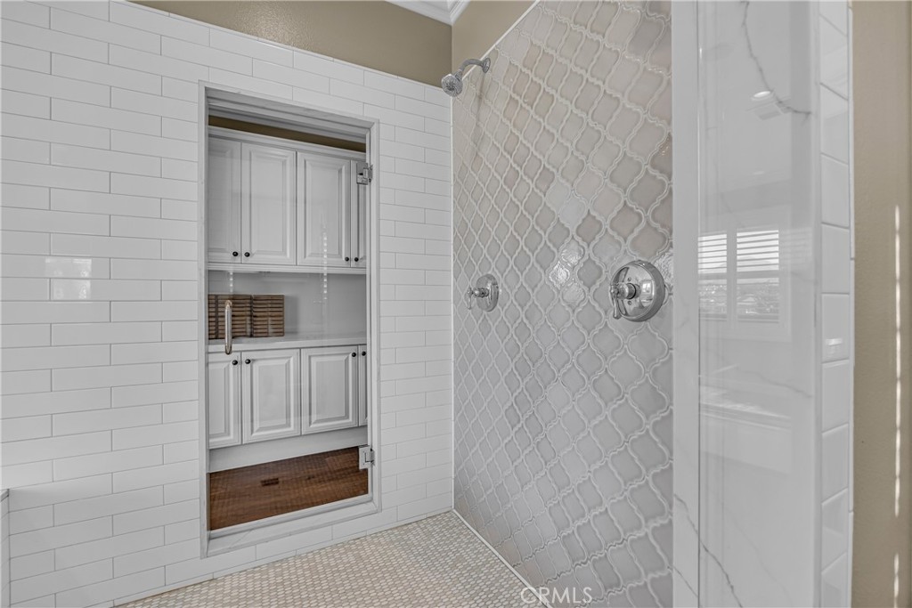 MLS #OC25181484 image #38