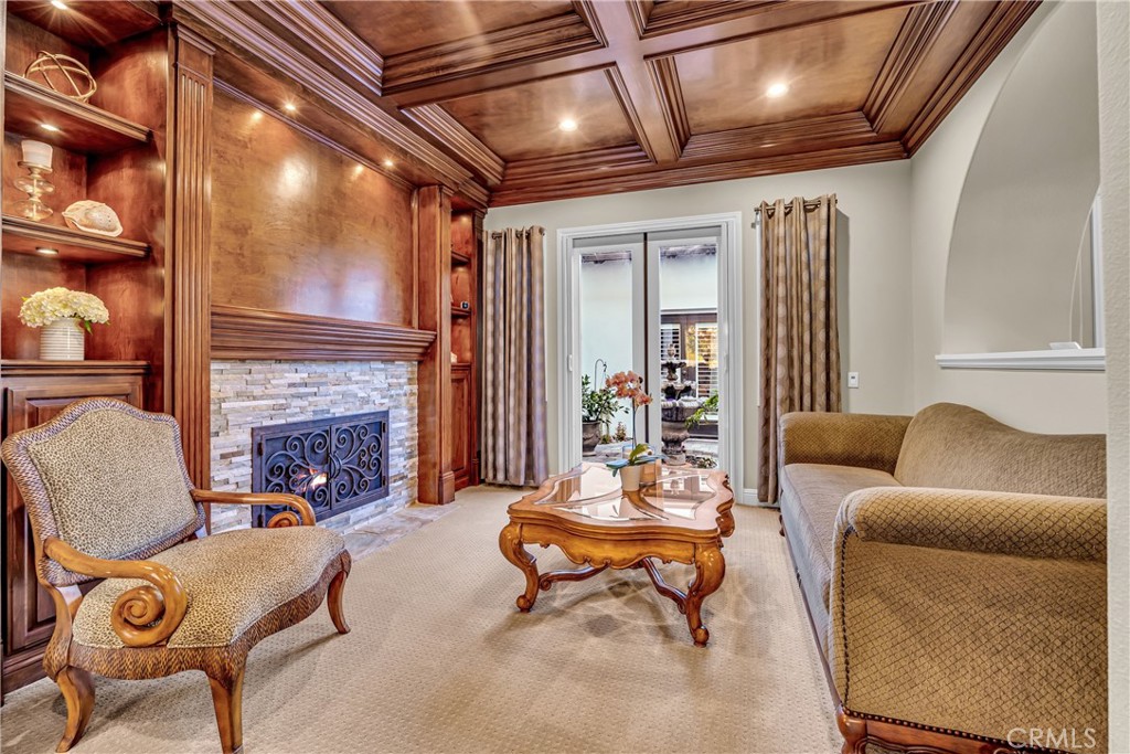 MLS #OC25181484 image #4