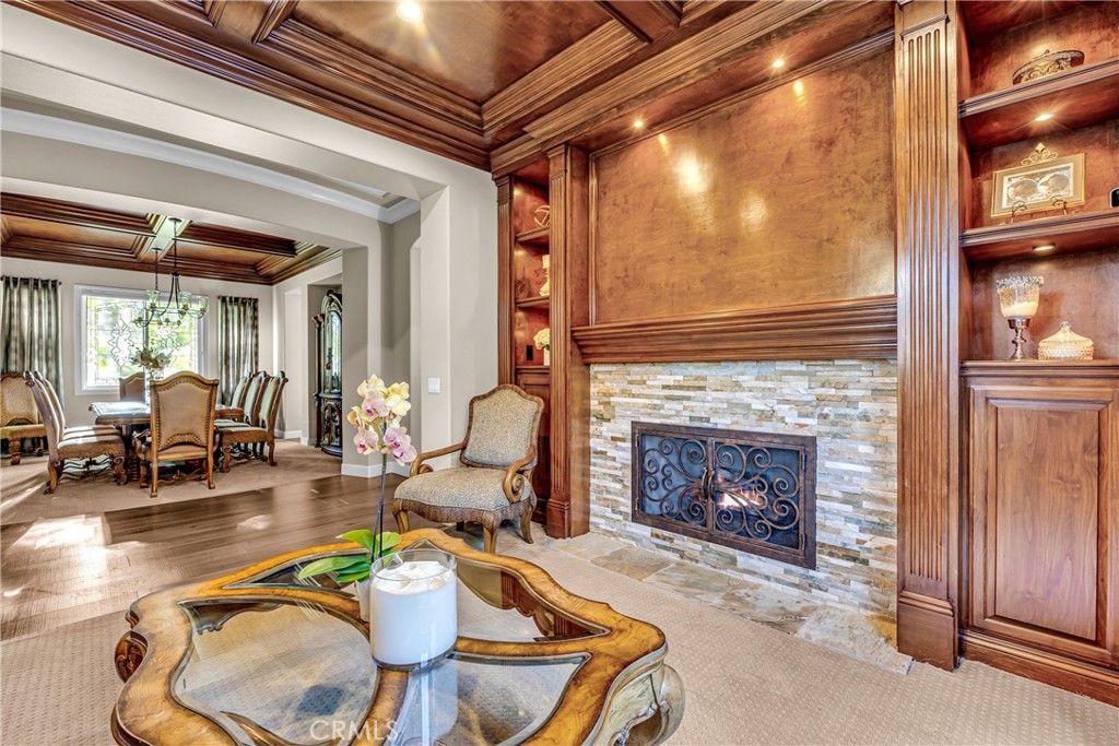 MLS #OC25181484 image #5