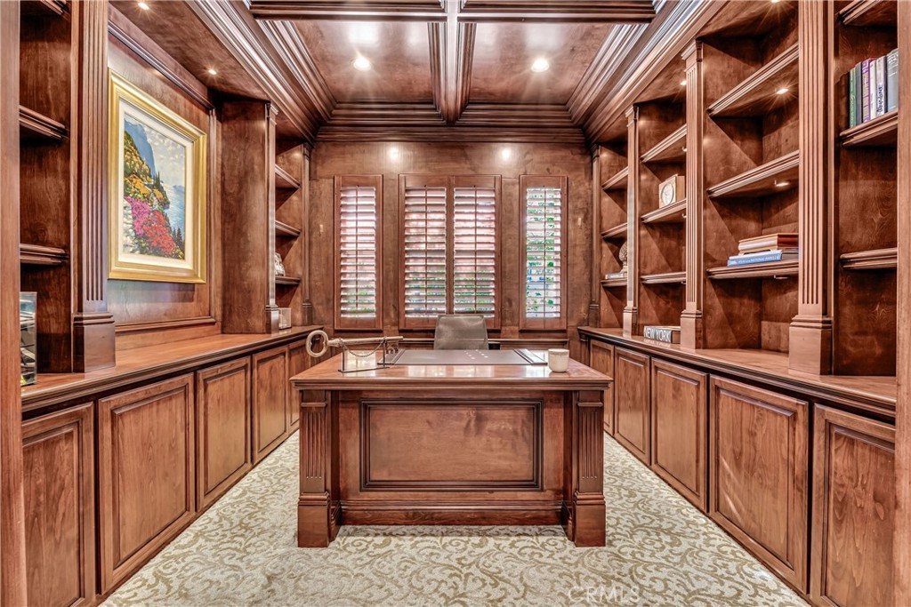 MLS #OC25181484 image #6