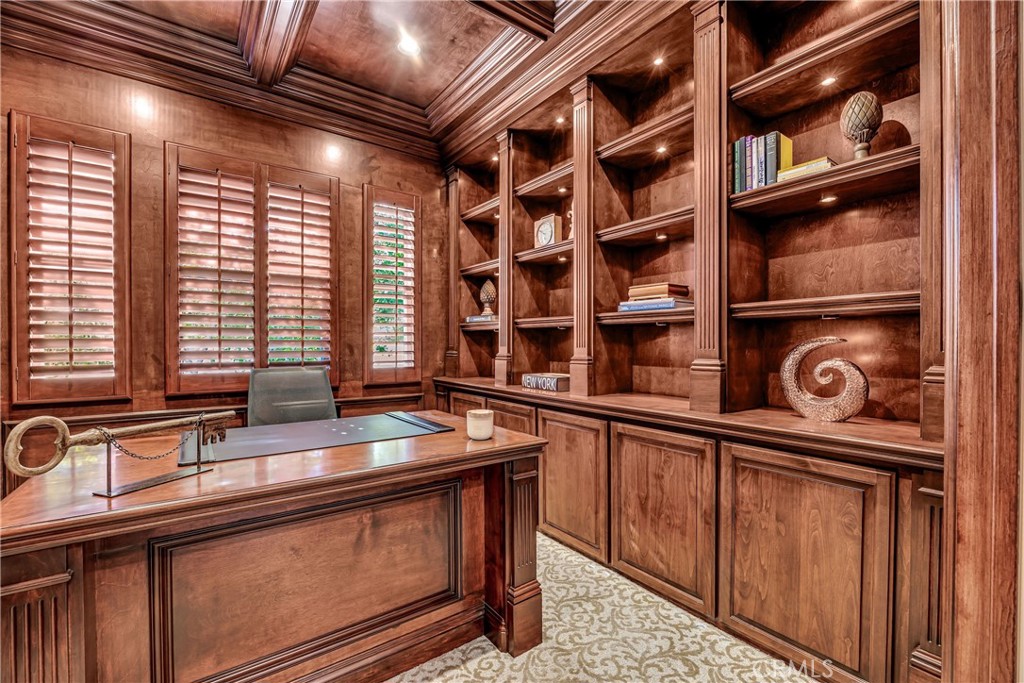 MLS #OC25181484 image #7