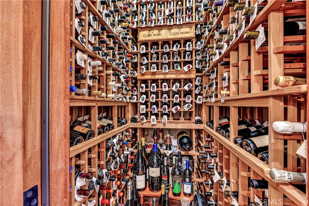 MLS #OC25181484 image #9