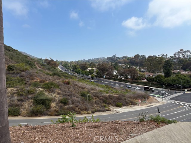 MLS #OC25181520 image #3