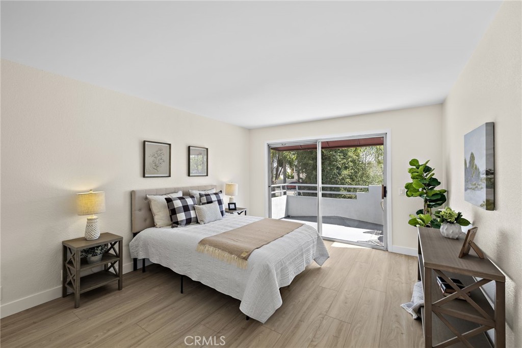 MLS #OC25181643 image #10