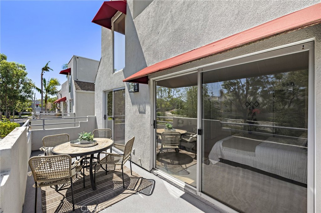 MLS #OC25181643 image #13