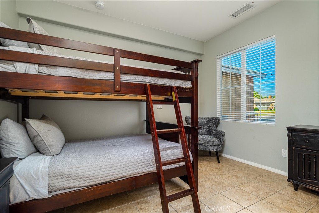 MLS #OC25181692 image #20