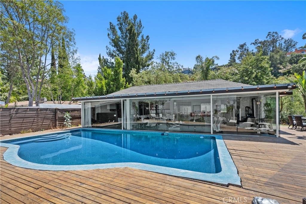 MLS #OC25181693 image #1