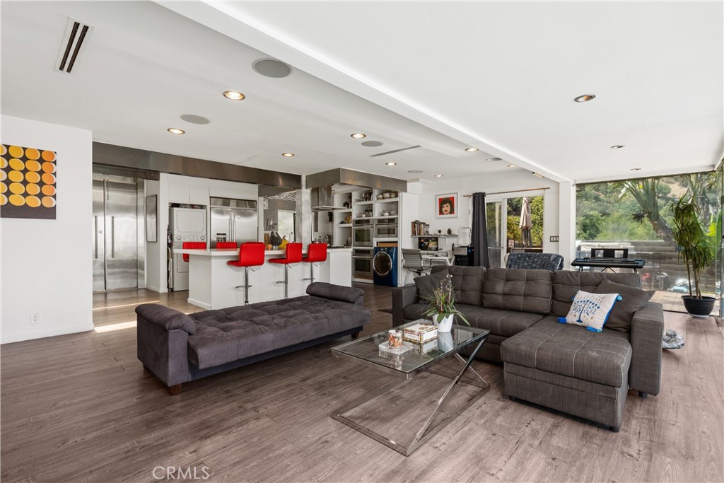 MLS #OC25181693 image #10