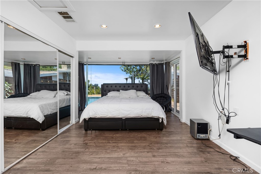 MLS #OC25181693 image #15