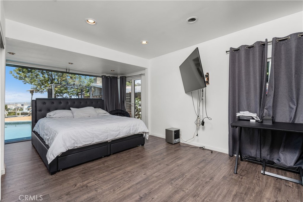 MLS #OC25181693 image #16