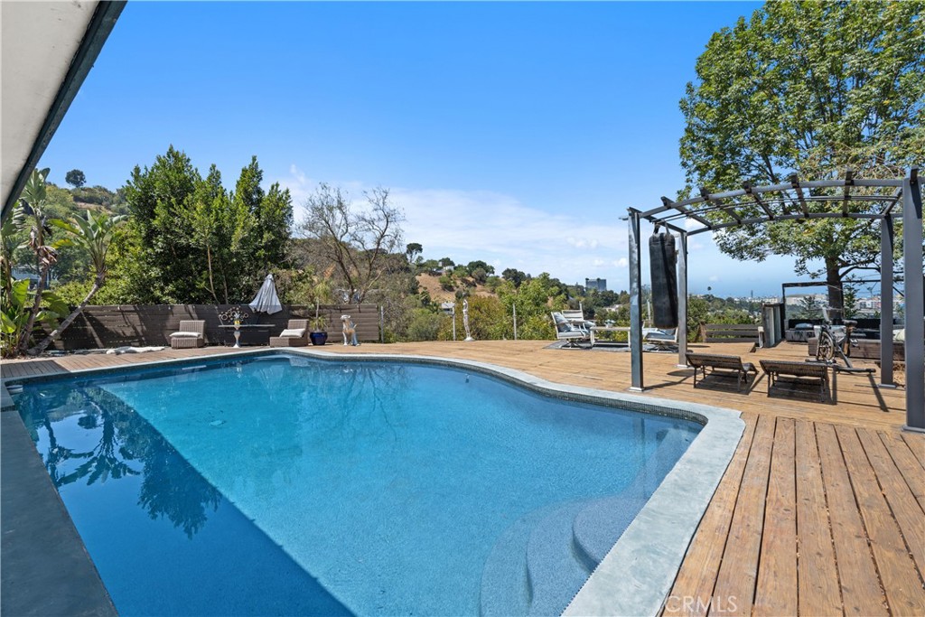 MLS #OC25181693 image #28