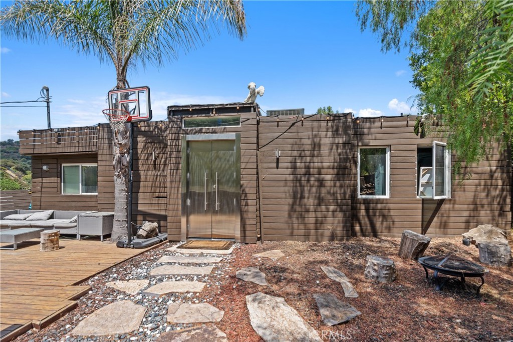 MLS #OC25181693 image #32