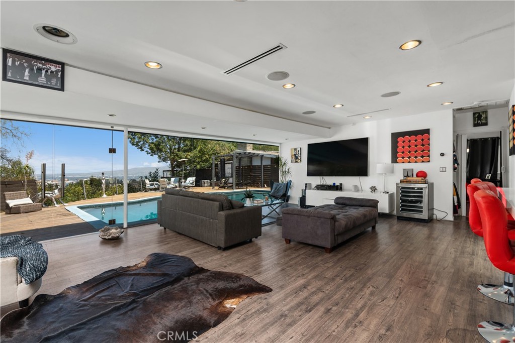 MLS #OC25181693 image #7