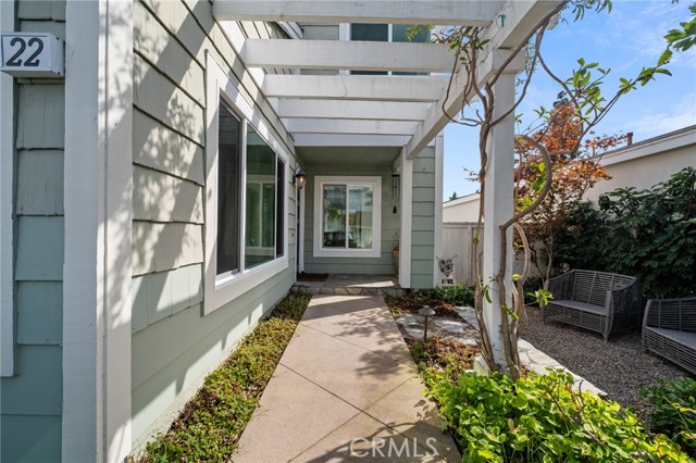 MLS #OC25181711 image #2