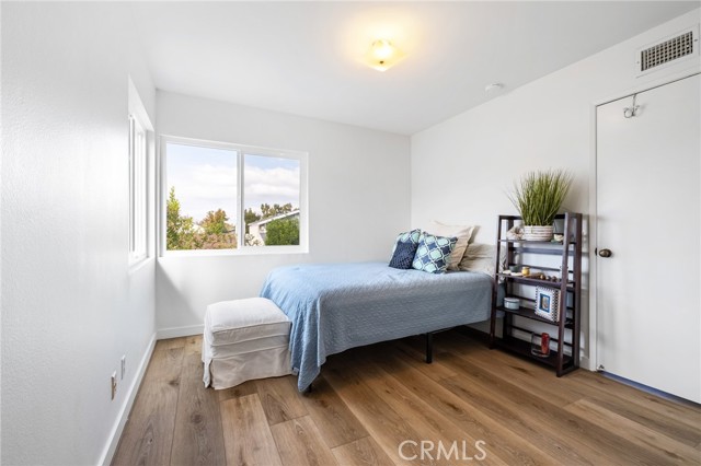 MLS #OC25181711 image #22