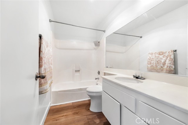 MLS #OC25181711 image #25