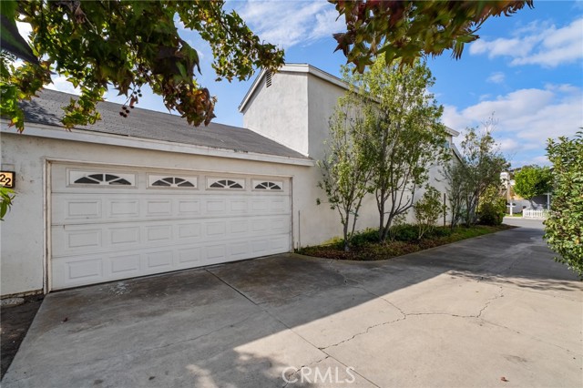 MLS #OC25181711 image #38