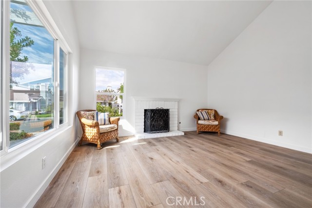 MLS #OC25181711 image #4