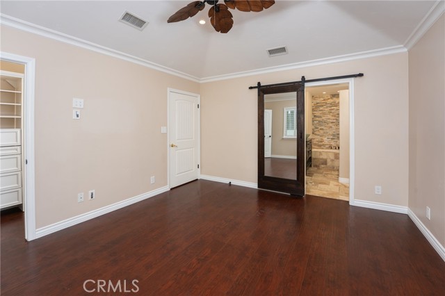 MLS #OC25181731 image #10