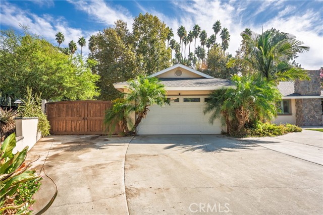 MLS #OC25181731 image #2