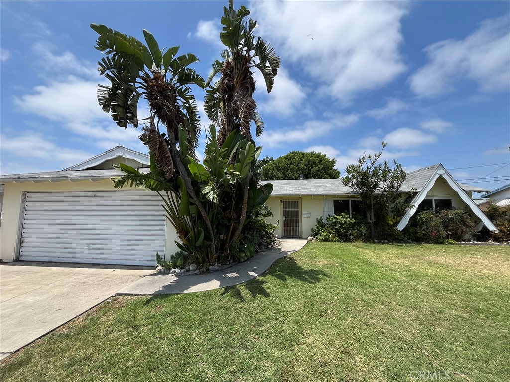 MLS #OC25181817 image #0