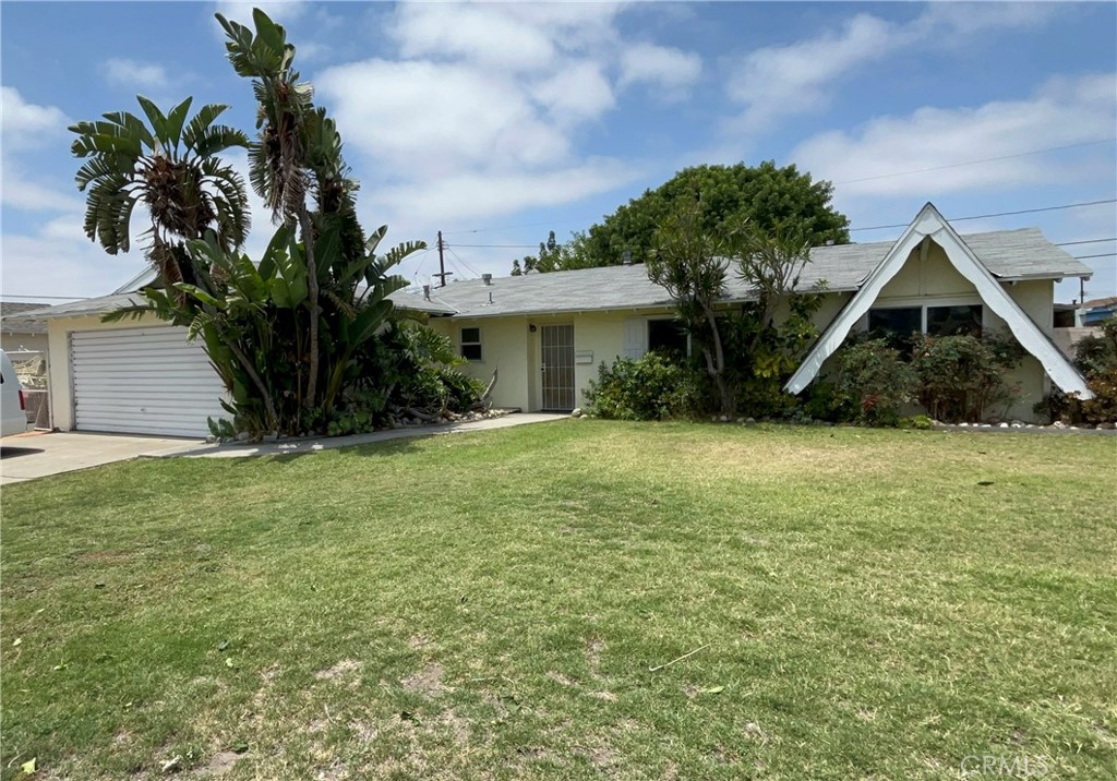 MLS #OC25181817 image #1