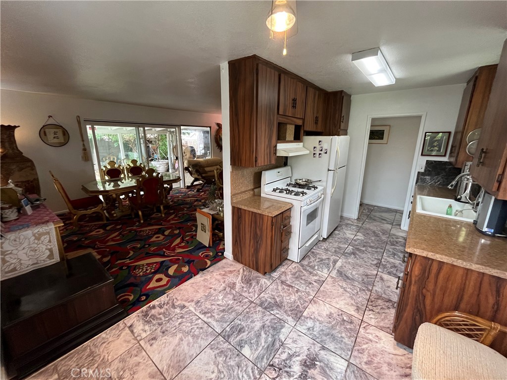 MLS #OC25181817 image #4