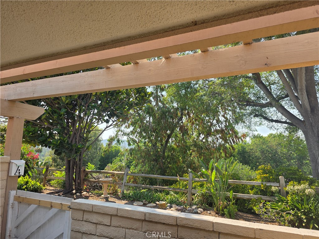 MLS #OC25181847 image #0