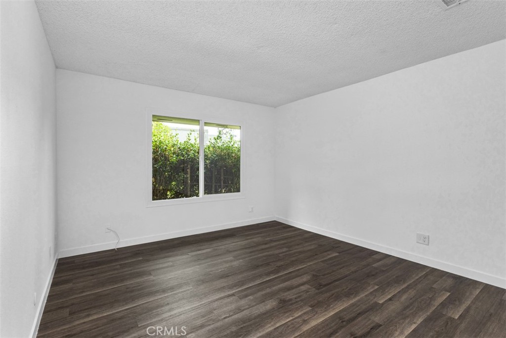 MLS #OC25181847 image #20