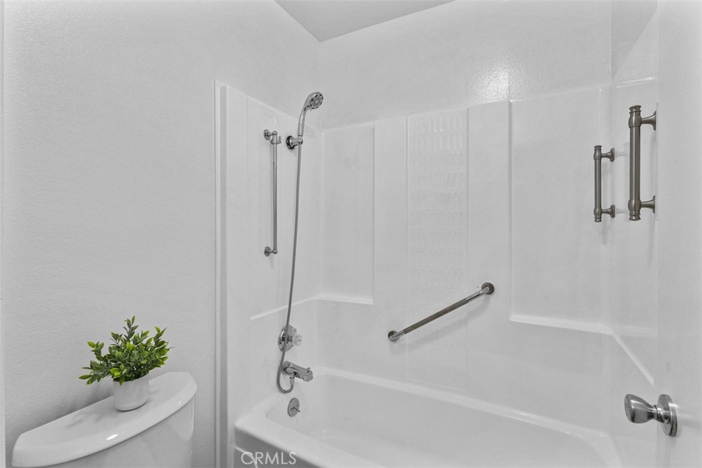 MLS #OC25181847 image #25