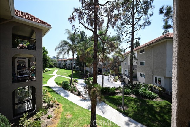 MLS #OC25181869 image #9