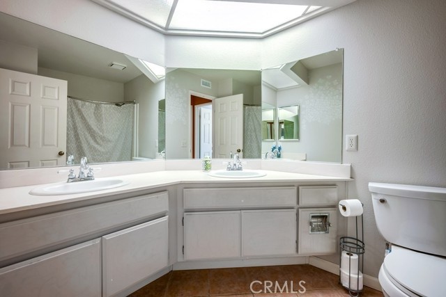 MLS #OC25181871 image #19