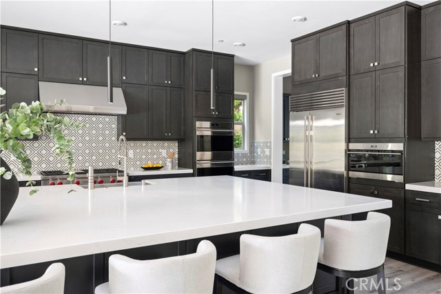 MLS #OC25181874 image #8