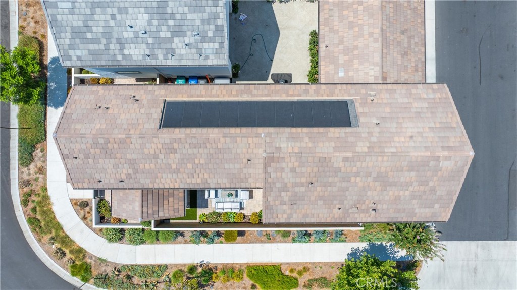 MLS #OC25181901 image #32